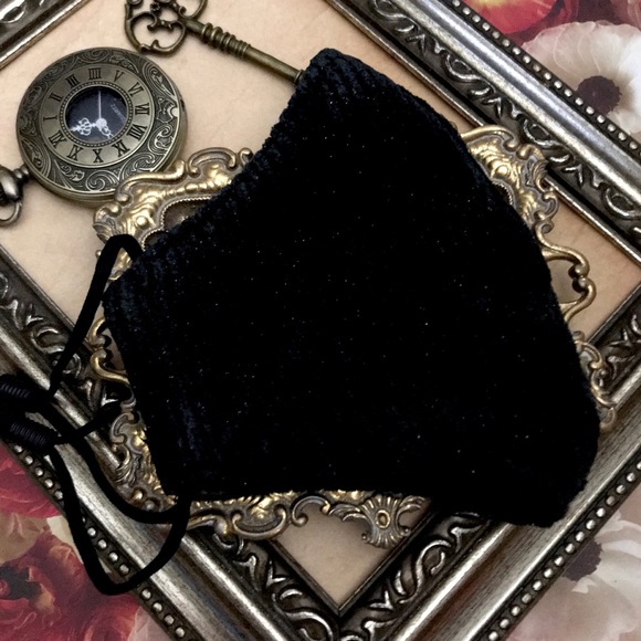 LELE SADOUGHI • Black Lurex Silver Luxury Face Mask - Picture 5 of 5